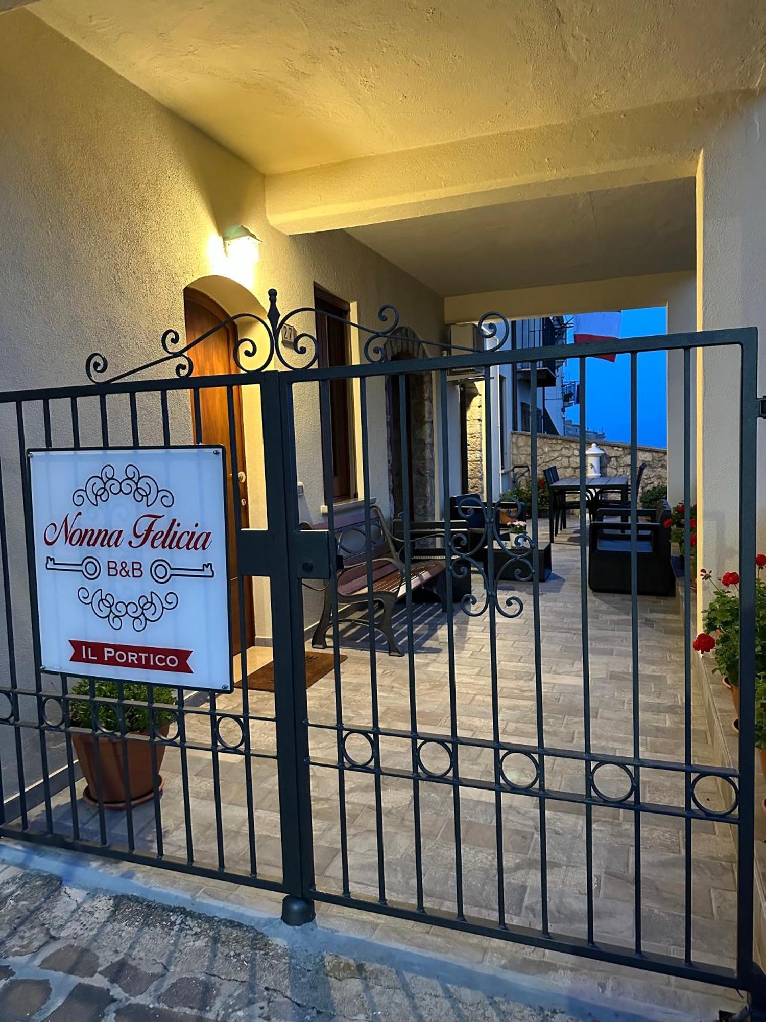 Nonna Felicia B&B Muro Lucano Exteriör bild